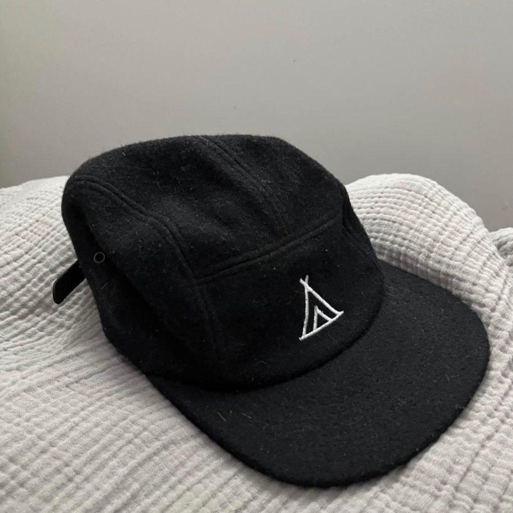 Camp wool hat, unisex. New condition retails for $50